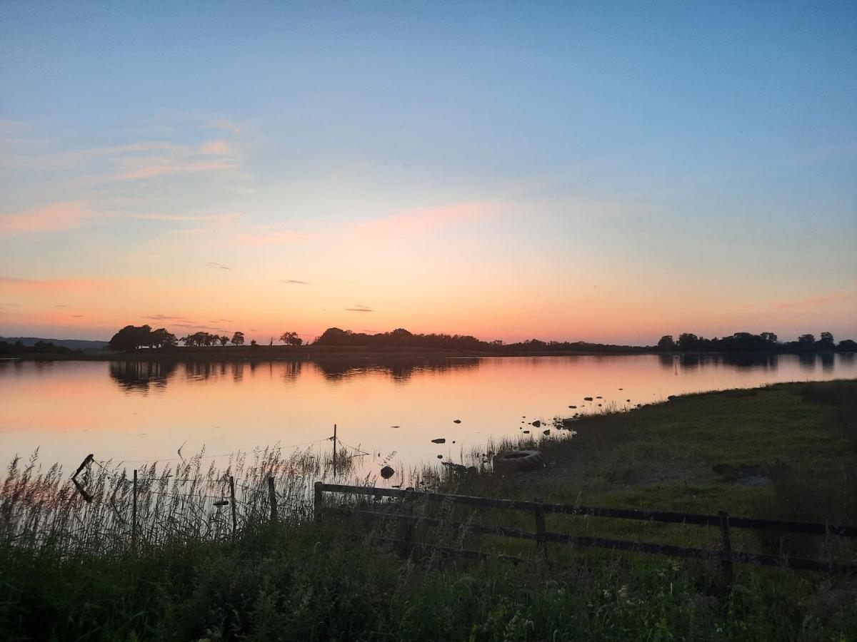 Corradiller Quay, Lisnaskea, Fermanaghヴィラ エクステリア 写真